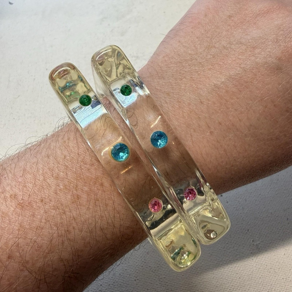 Lot Of 2 Mod Rhinestone Clear Lucite Square Bangle Bracelets Vintage Pastel 8" - Picture 6 of 9